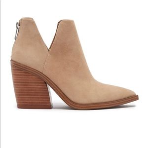 Steve Madden Camryn booties